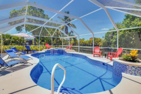 Waterfront Pool Villa with Sailboat access, Cape Coral